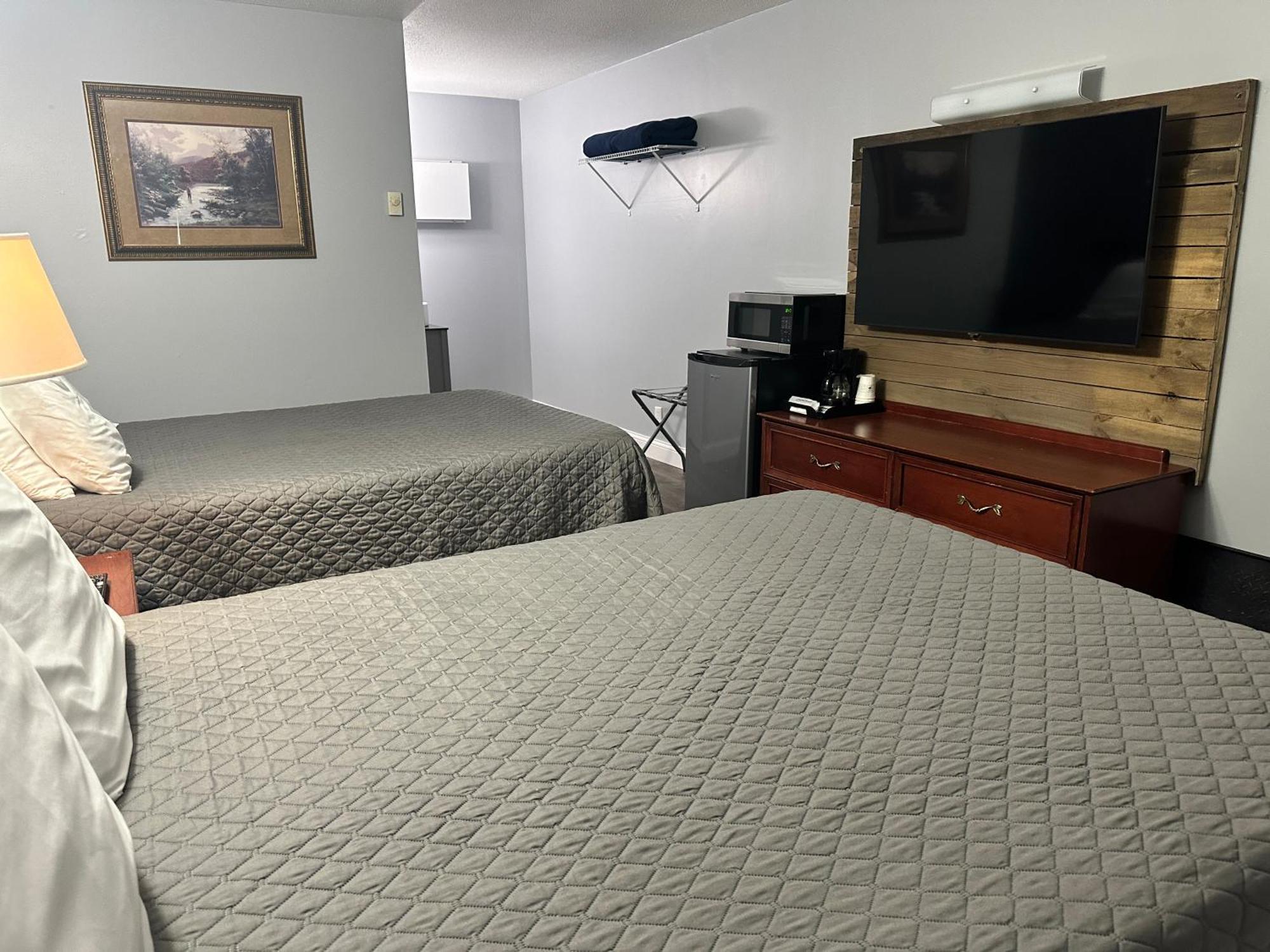 Pelican Motel Pelican Rapids Экстерьер фото