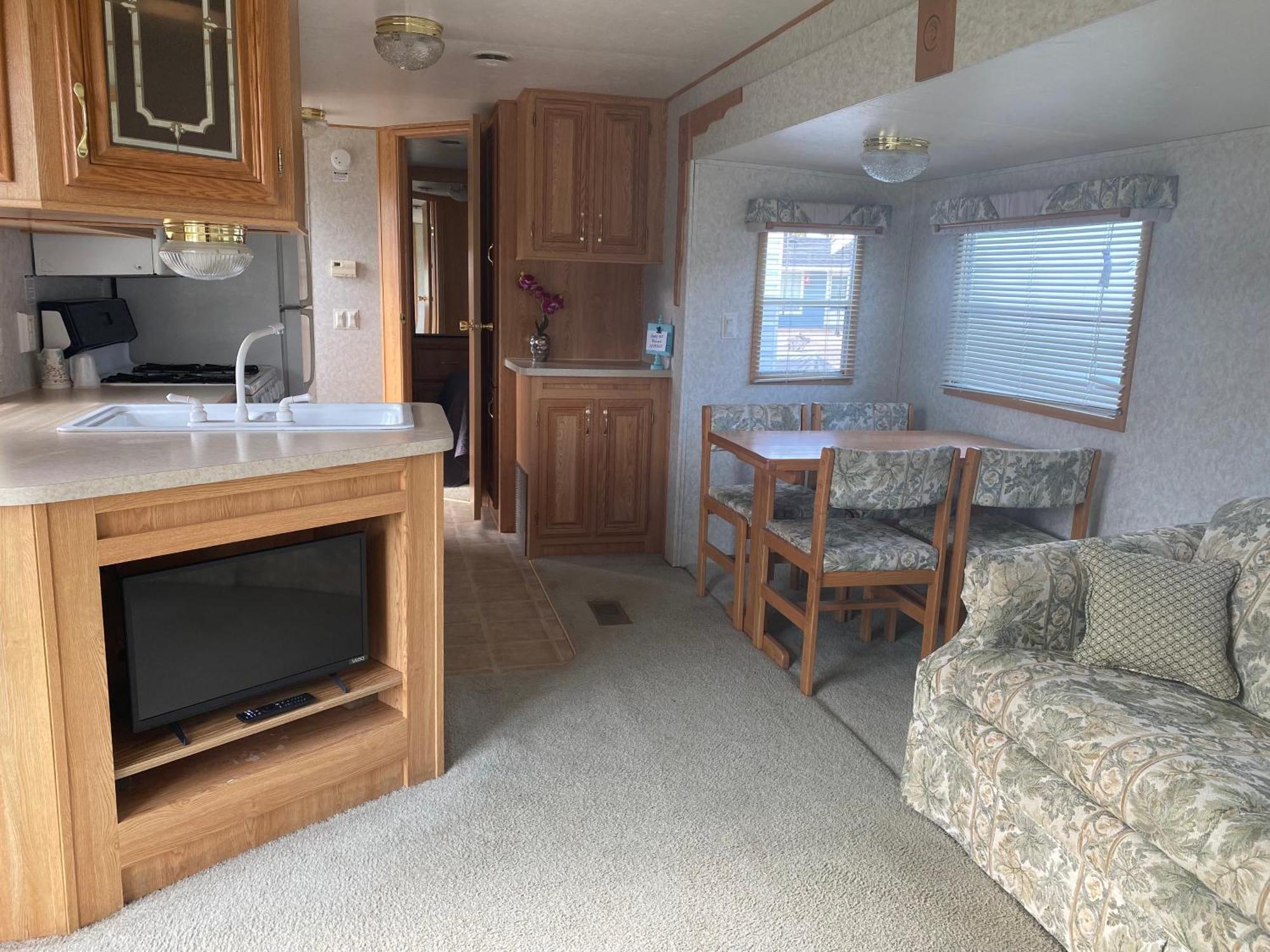 Pelican Motel Pelican Rapids Экстерьер фото